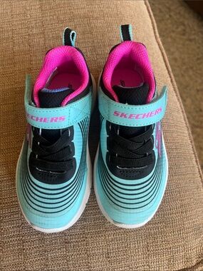 Skechers Kids Aqua and Pink Hook-and-Loop Athletic Sneakers